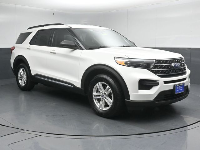 Star White Metallic Tri-Coat 2021 Ford Explorer XLT AWD SUV / Crossover All-Wheel Drive Automatic
