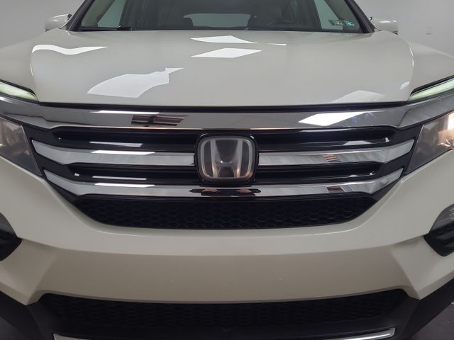 2016 – Honda – Pilot