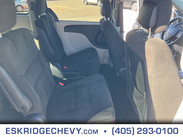 2016 Dodge Grand Caravan SE 17