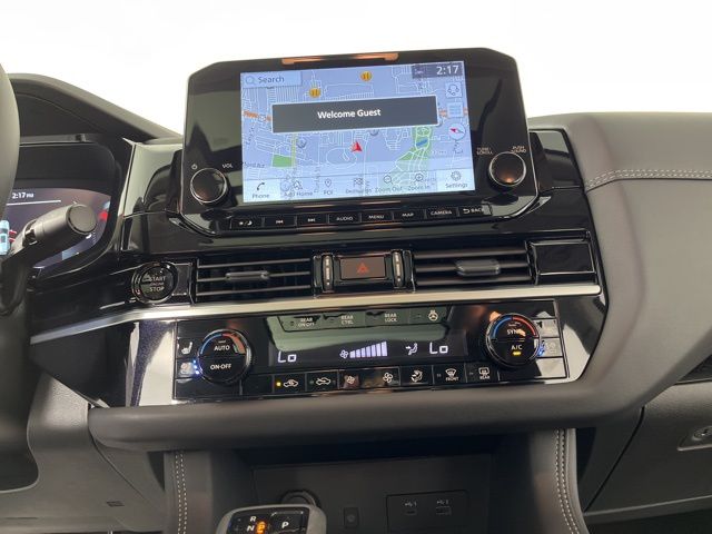 2025 Everest White Pearl Tricoat/Super Black Nissan Pathfinder Platinum FWD SUV