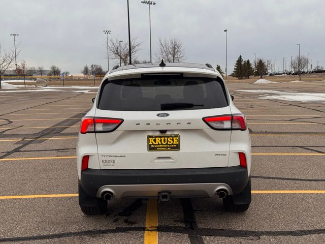 2022 Ford Escape Titanium