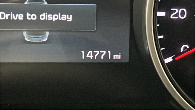 Used 2024 White Kia LX image 10