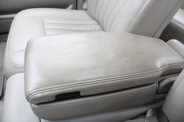 Used 2003 Silver Lincoln Signature image 14