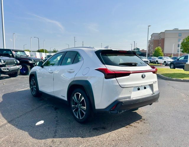 Used 2020 White Lexus 250h Base image 5