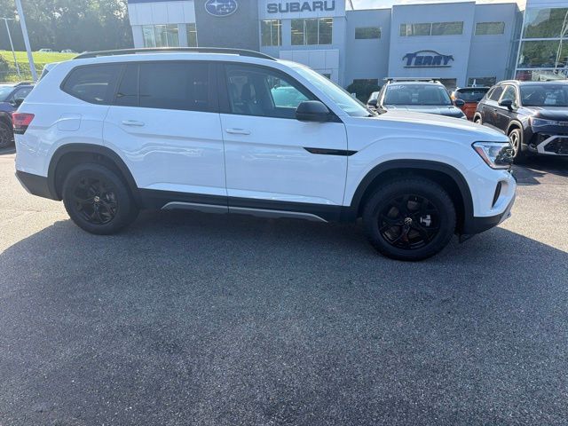 2025 Volkswagen Atlas 2.0T Peak Edition