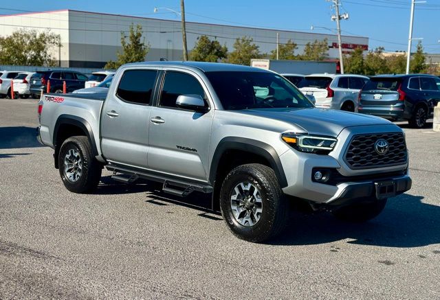 2023 Toyota Tacoma TRD Off Road's photo