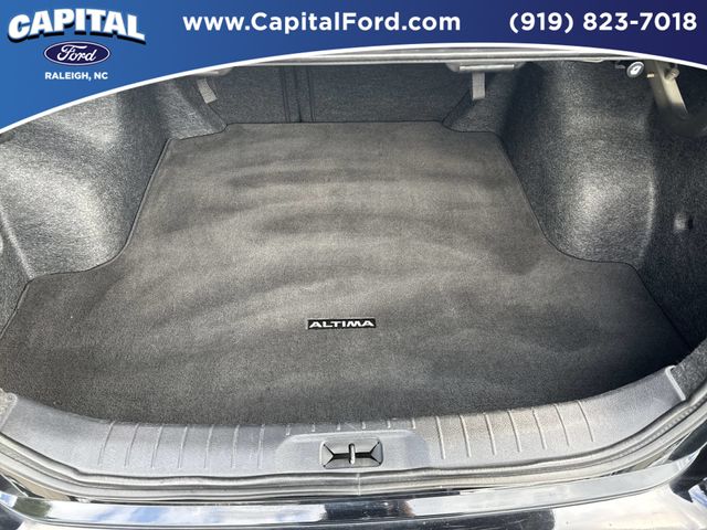 Used 2025 Black Nissan 2.5 SV image 16