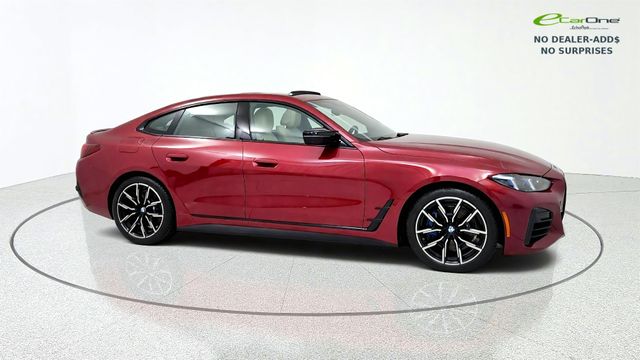 Vegas Red Metallic 2026 BMW 4 Series Sedan Rear-Wheel Drive 8-Speed Automatic