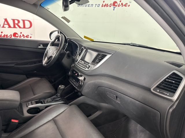 2017 Coliseum Gray Hyundai Tucson SE Plus FWD SUV