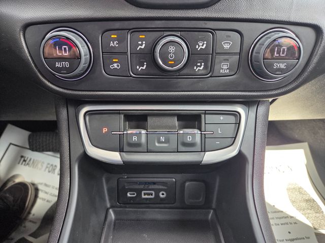 2024 GMC Terrain AWD SLT