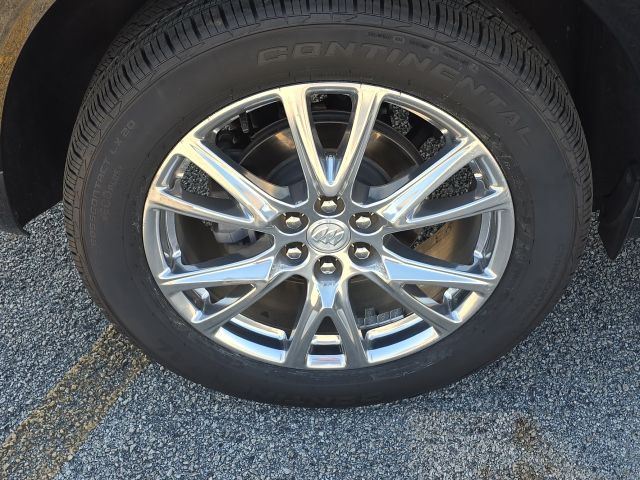 2022 Buick Enclave Essence:C02611