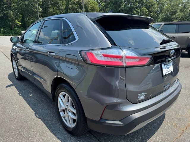 Used 2024 Gray Ford SEL image 5