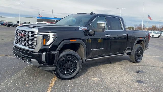 2024 GMC Sierra 3500HD Denali 4