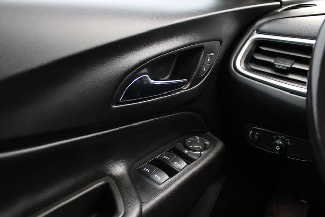 Used 2018 Red Chevrolet LT image 12