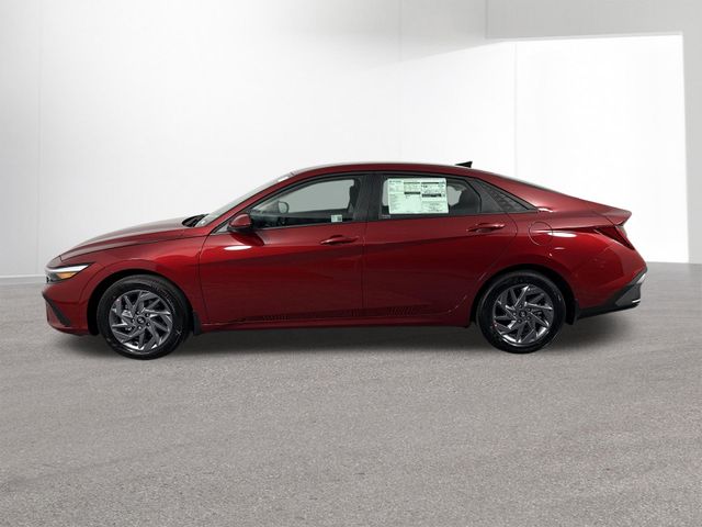 Used 2025 Hyundai Elantra Hybrid For Sale in Indianapolis, IN