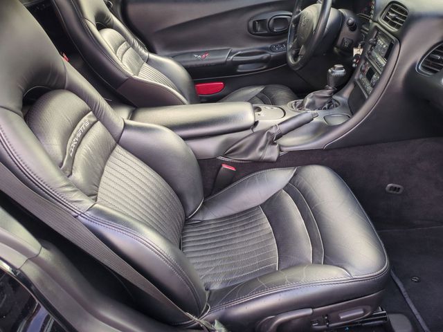 Used 2004 Chevrolet Corvette Base 2D Convertible