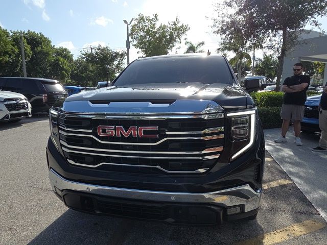 2023 GMC Sierra - $44,977