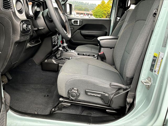 Used 2024 Jeep Wrangler SUV