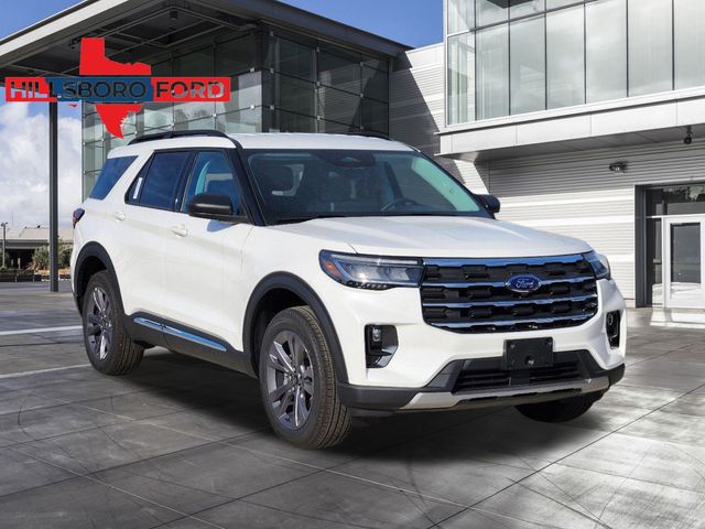 2025 Star White Metallic Tri-Coat Ford Explorer Active 4X4 SUV