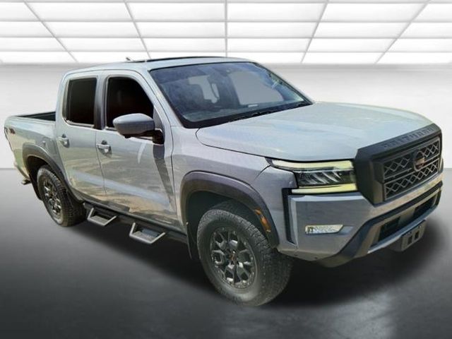 2023 Nissan Frontier PRO-4X Crew Cab 4WD