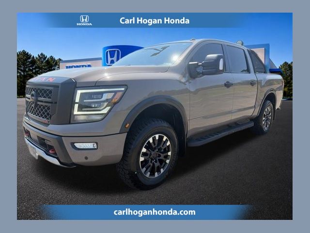  2021 Nissan Titan PRO-4X Crew Cab 4WD   