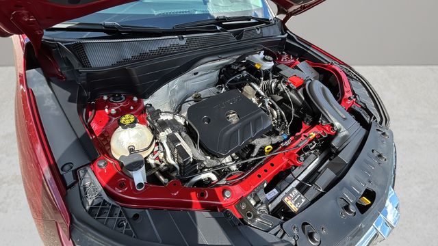 Used 2025 Red Chevrolet LT image 32