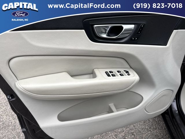 Used 2024 Brown Volvo B5 Plus Dark Theme image 20