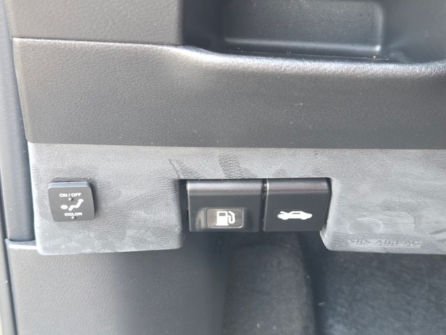 Used 2024 Nissan Kicks SUV