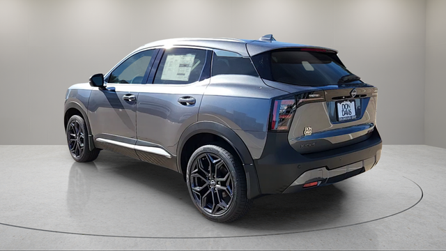 2025 Nissan Kicks