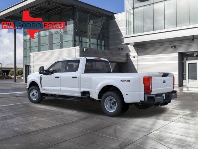 2025 Oxford White Ford Super Duty F-350 DRW XL 4X4 Truck