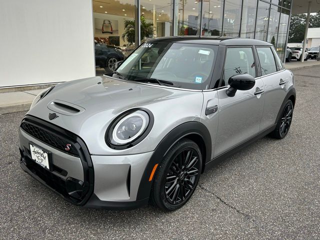 2024 MINI Cooper S Signature 9