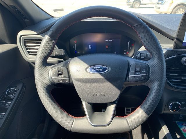 2023 Ford Escape ST-Line 16