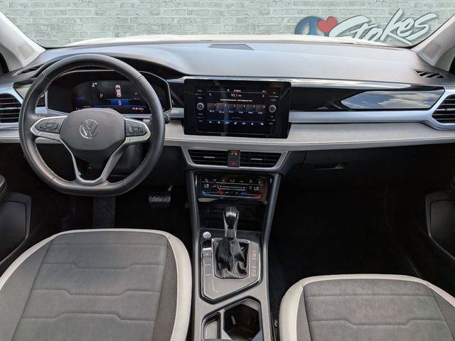 2025 Volkswagen Taos 1.5T SE - 11