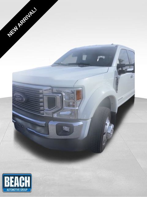 Ford F-450 Super Duty Lariat Crew Cab LB DRW 4WD