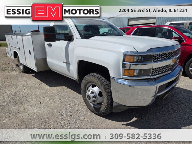Summit White 2019 Chevrolet Silverado 3500HD Chassis Pickup Truck Four-Wheel Drive 6-Speed Automatic Overdrive