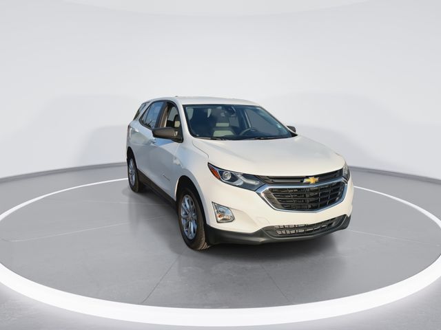 Used 2021 White Chevrolet LS image 3