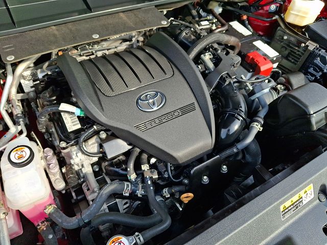 2024 Toyota Highlander LE - Photo 27