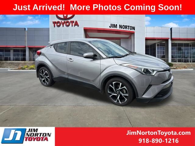 2018 Toyota C-HR XLE's photo
