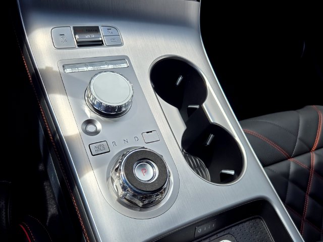 2027 Genesis Gv70
