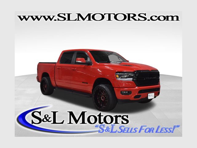 Flame Red Clearcoat 2022 RAM 1500 Pickup Truck Four-Wheel Drive 8-Speed Automatic