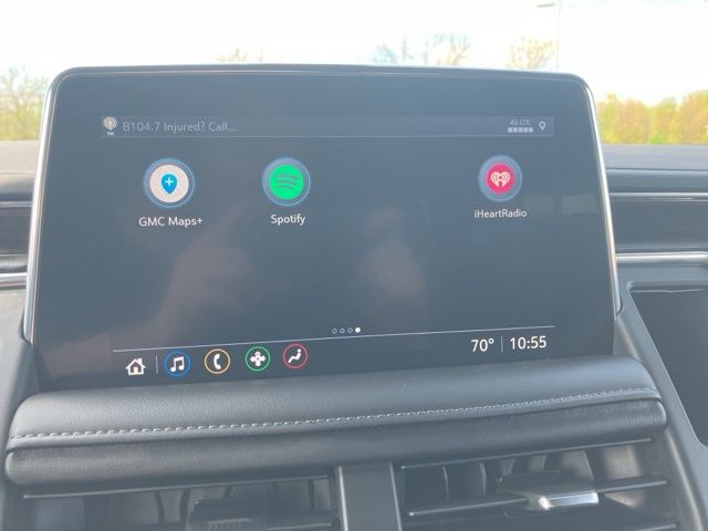 2021 GMC Yukon SLE photo