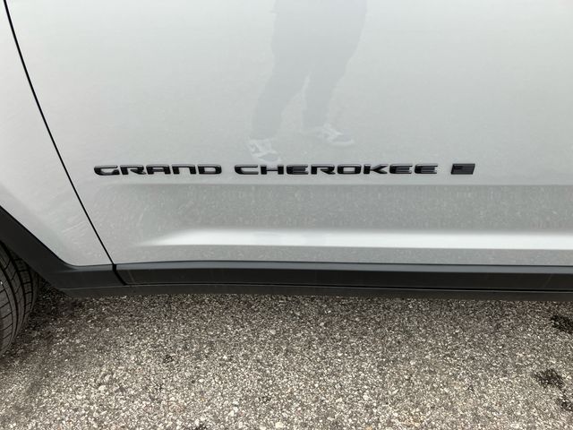 2024 Jeep Grand Cherokee L Altitude 22