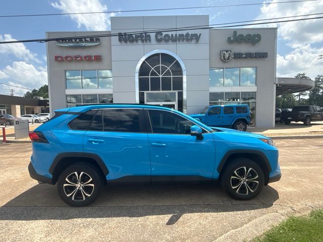 2020 Toyota RAV4 LE FWD