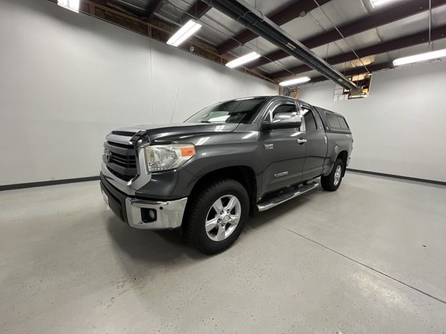 Magnetic Gray Metallic 2014 Toyota Tundra Pickup Truck Four-Wheel Drive 6-Speed Automatic Overdrive