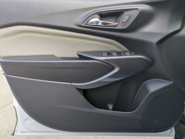 2025 Chevrolet Trax ACTIV photo