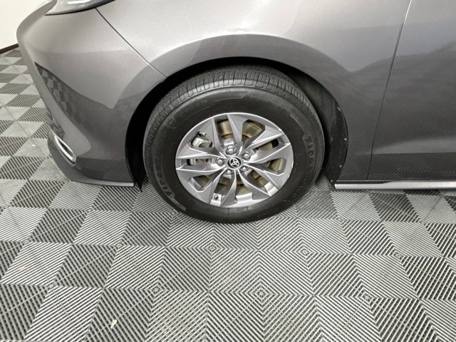 Used 2023 Toyota Sienna Van