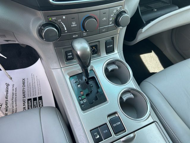 used 2013 Toyota Highlander car, priced at $11,109