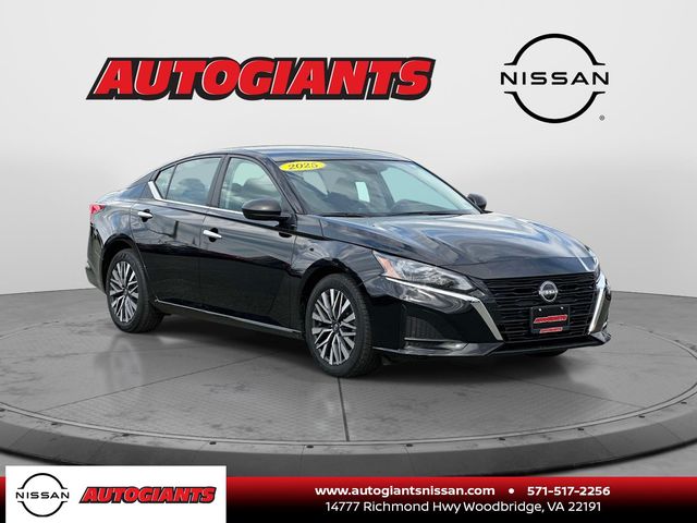 Super Black Clearcoat 2025 Nissan Altima 2.5 SV FWD Sedan Front-Wheel Drive Continuously Variable Transmission