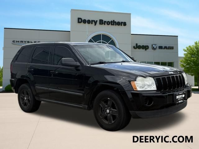 Black 2007 Jeep Grand Cherokee SUV / Crossover  5-Speed Automatic