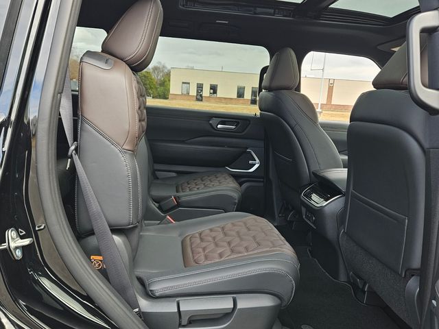 New 2026 Black Nissan Platinum image 17